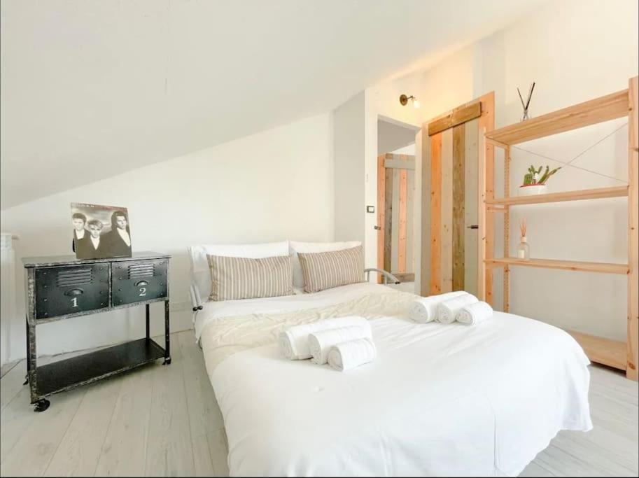 Mansarda Vista Mare A Zinola Apartment Savona Bagian luar foto